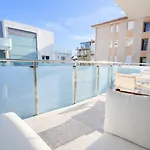 Marina Borghetto Bilocale 2 Letti Matrimoniali Pool E Parcheggio Incluso