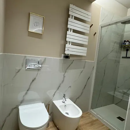 Marina Borghetto Bilocale 2 Letti Matrimoniali Pool E Parcheggio Incluso