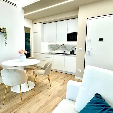 Marina Borghetto Bilocale 2 Letti Matrimoniali Pool E Parcheggio Incluso Borghetto Santo Spirito